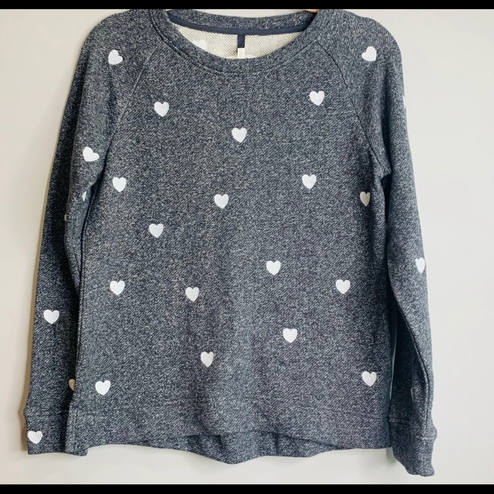 Perfect for Valentine’s season. Basically brand new. Smoke/pet free home.